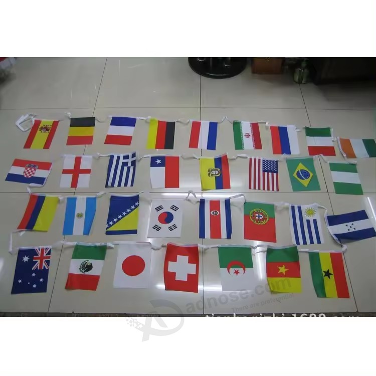 Cuerda de banderín rectangular impresa de poliéster decorativo Bandera de banderines del Reino Unido Bandera del triángulo británico con alta calidad y cualquier tamaño
